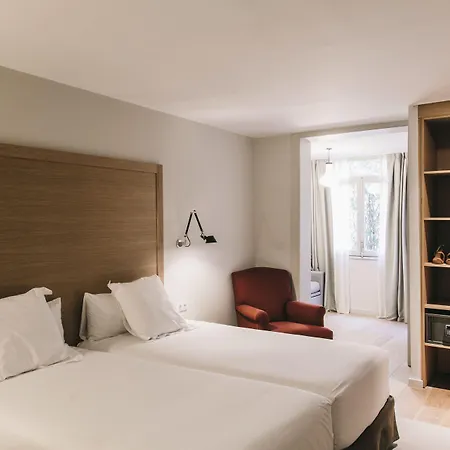 Regina Hotel