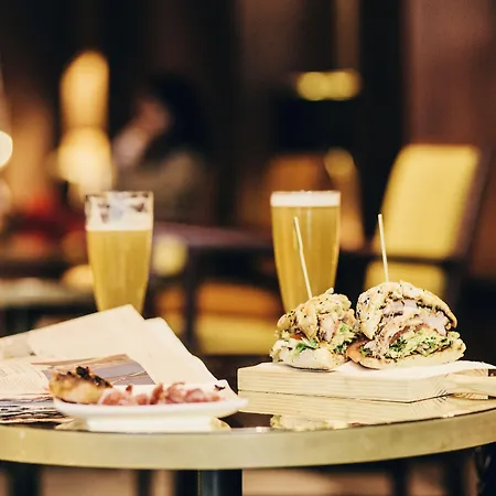 Regina Ξενοδοχείο 4*